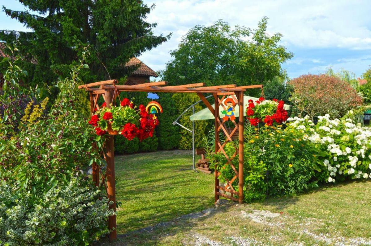 Gosciniec Galkowo Guest House Exterior photo